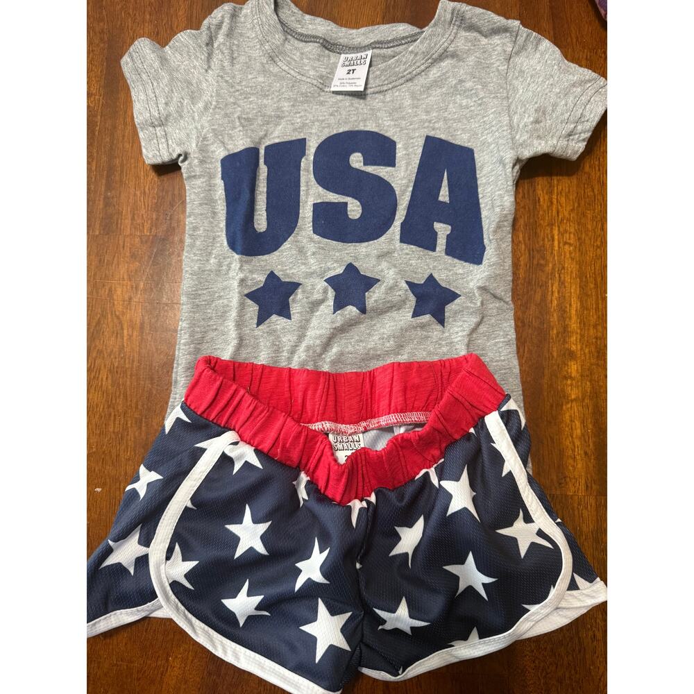 Urban Smalls 2T two piece. USA shirt and shorts. NIP.